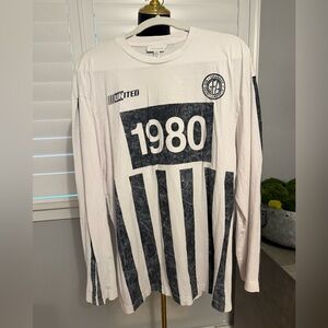 Topshop White Crewneck Long Sleeve Tee